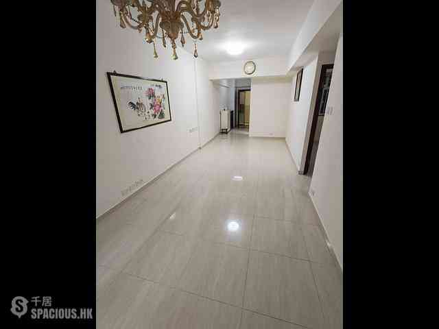 North Point - Metropole Building 01
