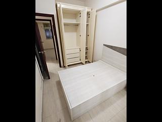 North Point - Metropole Building 05