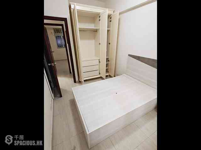 North Point - Metropole Building 05