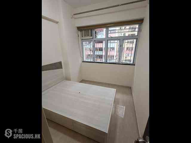 North Point - Metropole Building 08