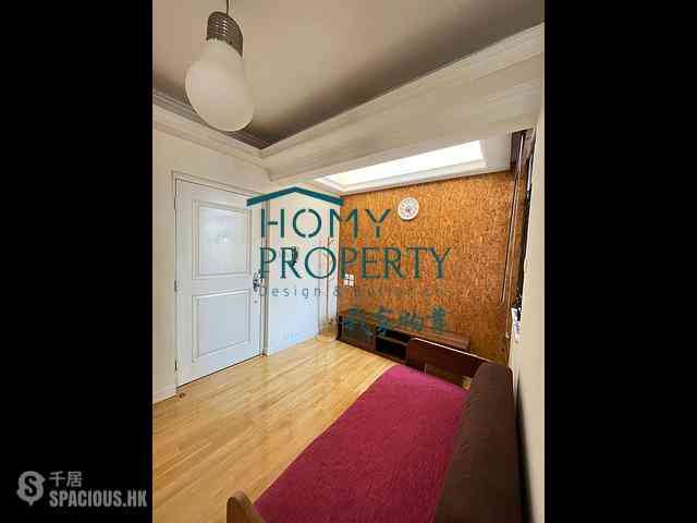 Sai Ying Pun - Golden Phoenix Court 05