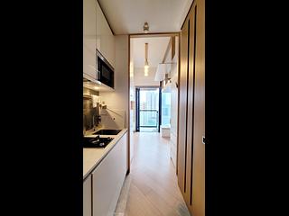 Sai Wan Ho - Parker 33 05