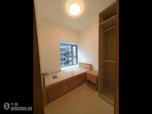 Wan Chai - The Zenith 04