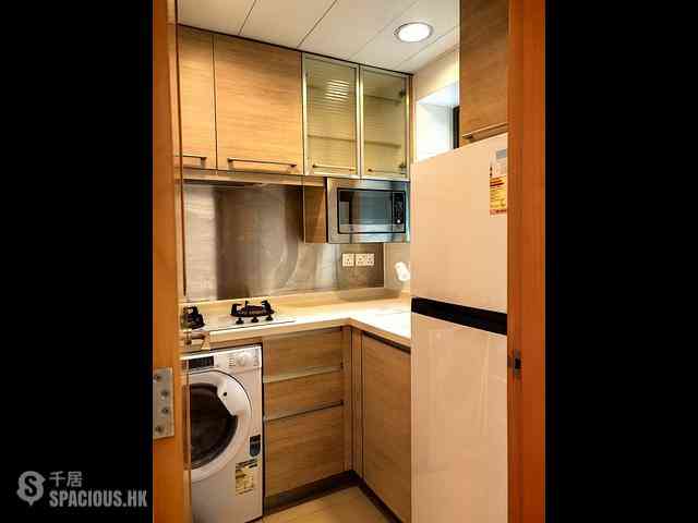 Wan Chai - The Zenith 05