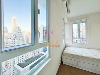 Soho - Ying Pont Building 07