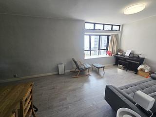 Discovery Bay - Discovery Bay Phase 5 Greenvale Village Greenburg Court (Block 2) 2 05