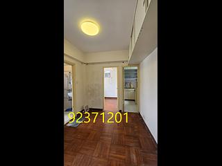 Shau Kei Wan - Po Wah Building 02