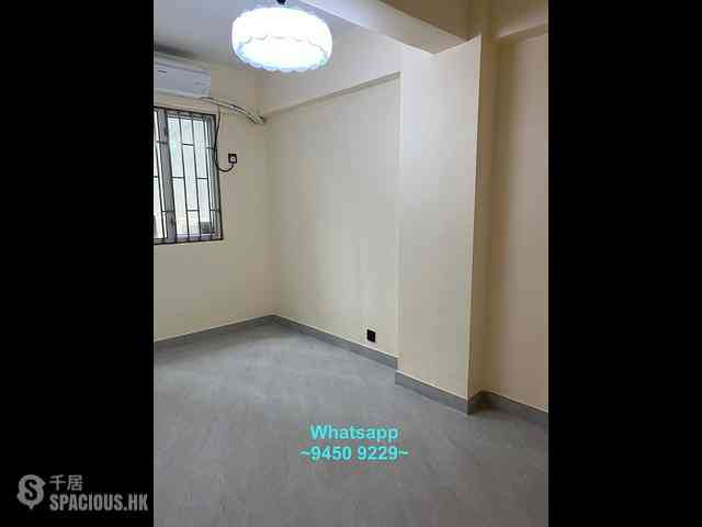 Sheung Wan - Des Voeux Building 02