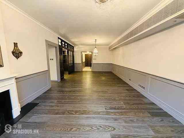 Mid Levels Central - Clovelly Court Block 2 02