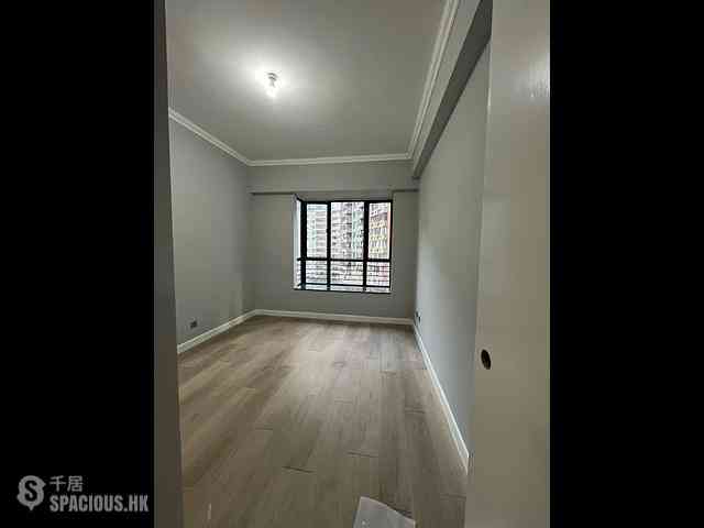 Mid Levels Central - Clovelly Court Block 2 03
