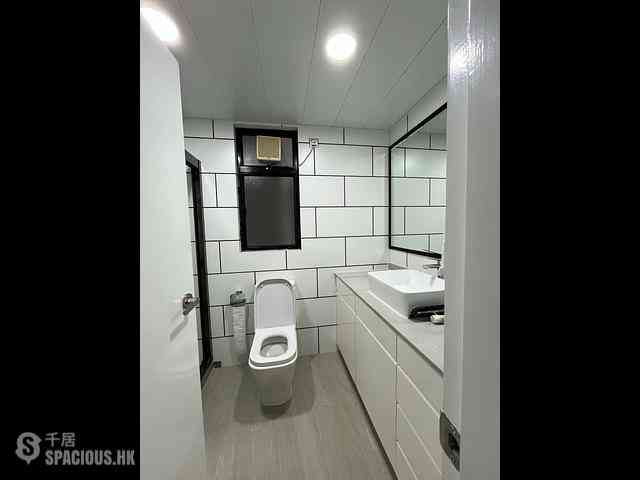Mid Levels Central - Clovelly Court Block 2 04