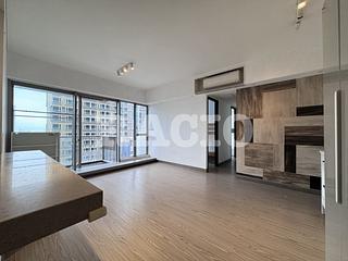 Sai Ying Pun - Island Crest 02