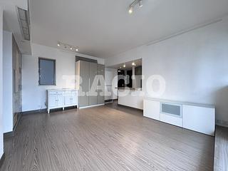 Sai Ying Pun - Island Crest 04
