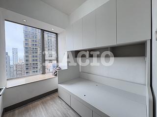 Sai Ying Pun - Island Crest 08