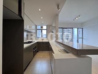 Sai Ying Pun - Island Crest 11