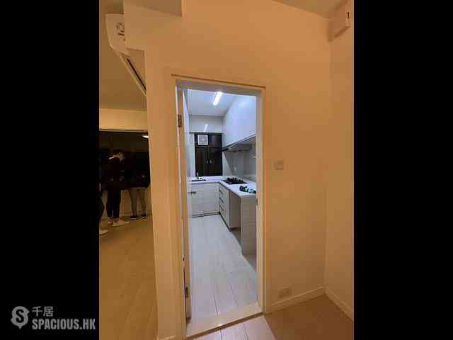 Mid Levels Central - East Sun Mansion 05