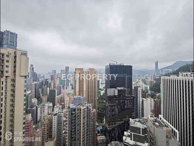 Wan Chai - The Avenue 01