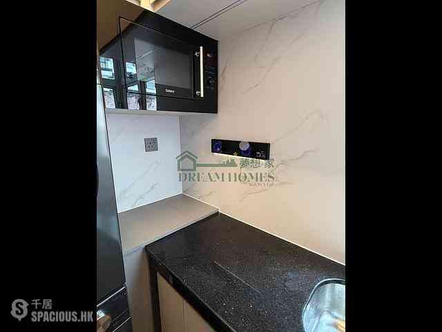 Soho - Sunrise House 07