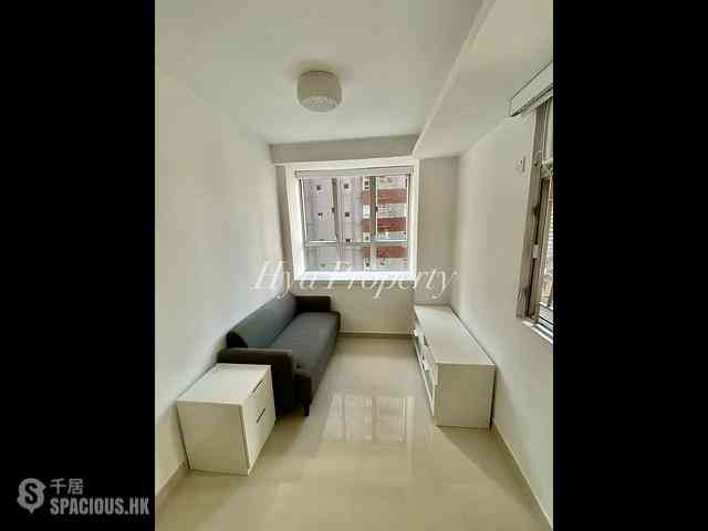 Sai Ying Pun - Wah Fai Court 02