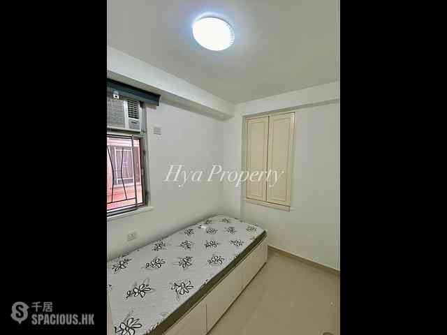Sai Ying Pun - Wah Fai Court 03