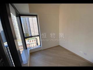 Shek Tong Tsui - Novum West 02