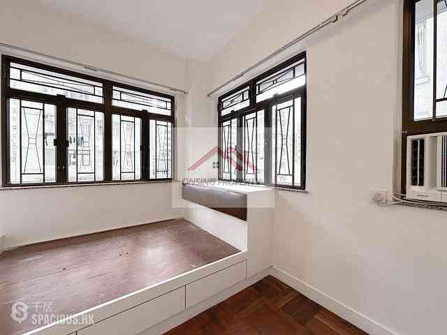 Wan Chai - Hang Tak Building 05