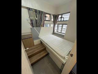 Sheung Wan - Lai Yan Lau 05