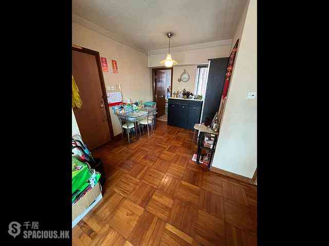 Sai Ying Pun - Ying Wa Court 07