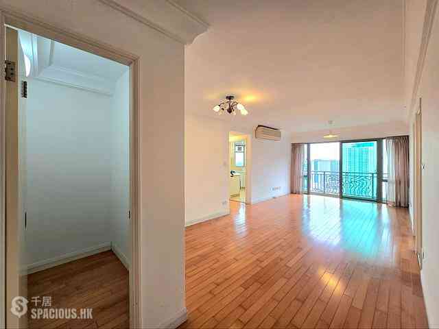 Tung Chung - Caribbean Coast Phase 4 Crystal Cove 01