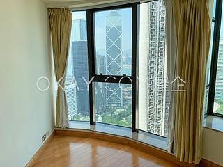 Mid Levels Central - Fairlane Tower 05