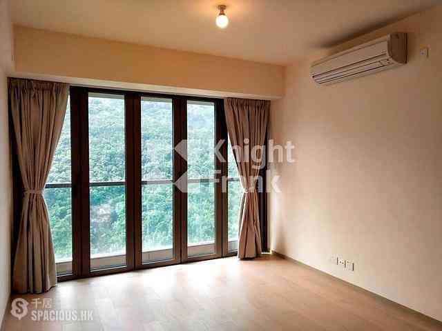 Shau Kei Wan - Island Garden 01