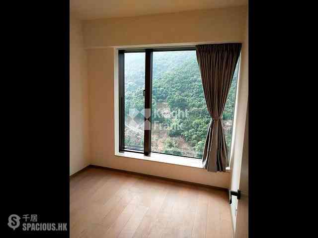 Shau Kei Wan - Island Garden 07