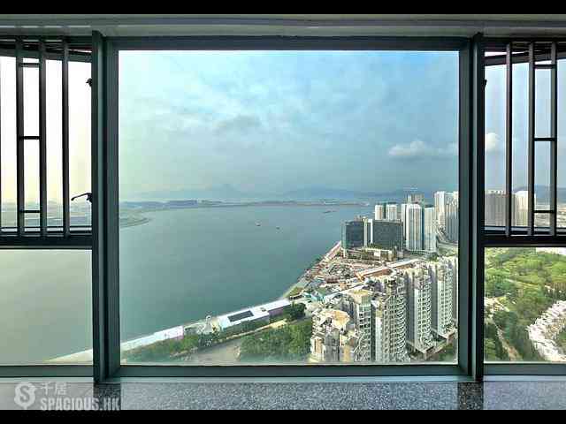 Tung Chung - Seaview Crescent 03