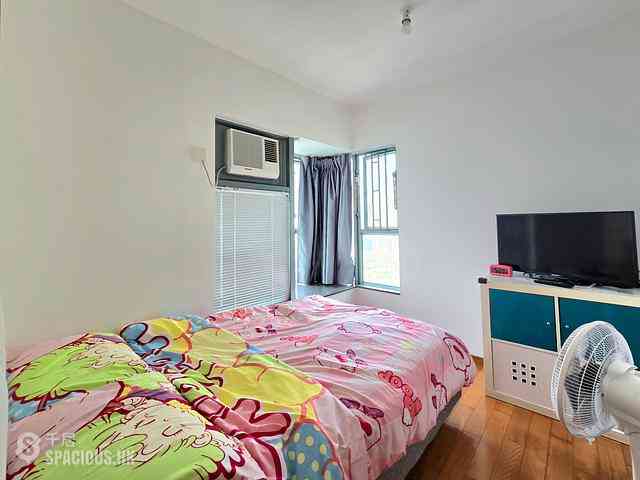 Tung Chung - Seaview Crescent 08