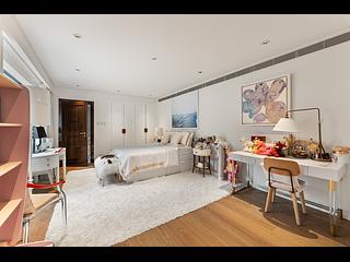 Mid Levels Central - Grenville House 19