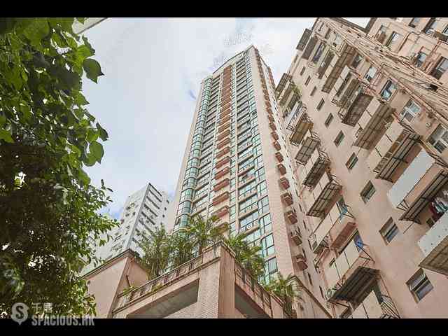 Happy Valley - Village Garden 01