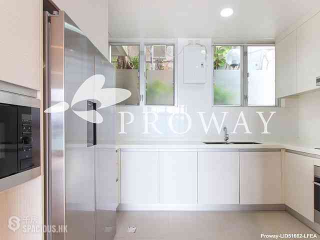 Chung Hom Kok - 30, Cape Road 09