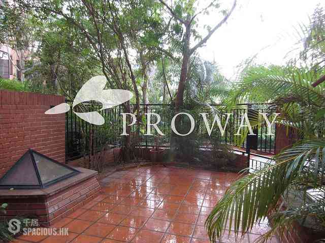 Stanley - Banyan Villas 01