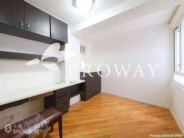 Wan Chai - Phoenix Court 07