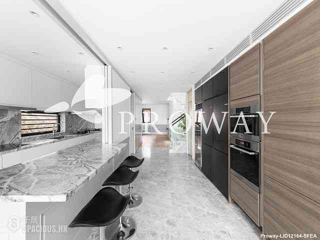 Chung Hom Kok - Pinewaver Villas 12