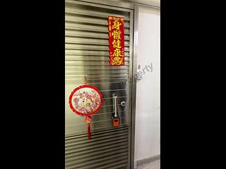Causeway Bay - Po Wing Building Block 61-73 Lee Garden Road 09