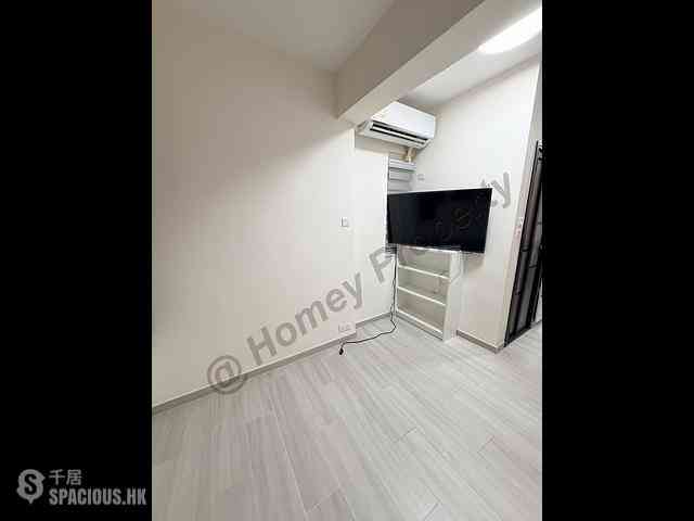 Causeway Bay - Po Wing Building Block 61-73 Lee Garden Road 04