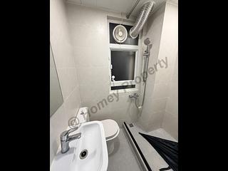 Causeway Bay - Po Wing Building Block 61-73 Lee Garden Road 08