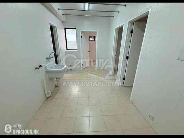 Mid Levels Central - Kennedy Heights 05