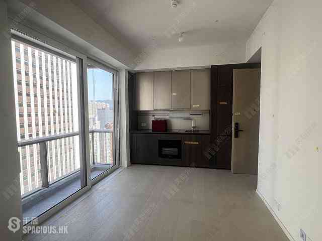 Wan Chai - 33 Kennedy Road 01