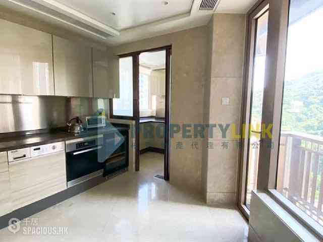Kennedy Town - Cadogan 06