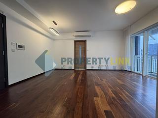 Soho - Centrestage 02