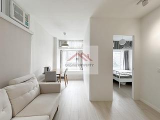Shek Tong Tsui - Fortune Villa 02