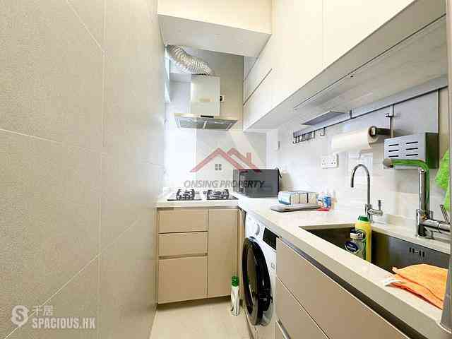 Shek Tong Tsui - Fortune Villa 04