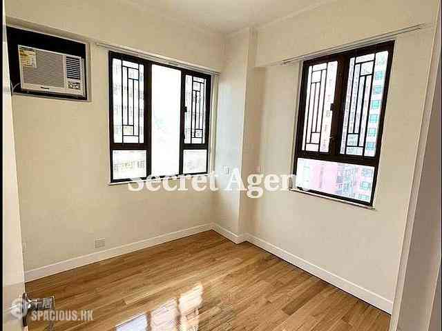 Sai Ying Pun - Golden Phoenix Court 04